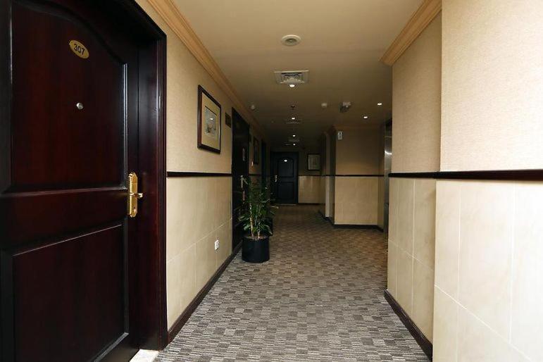Signature Inn Hotel Deira Dubái Exterior foto